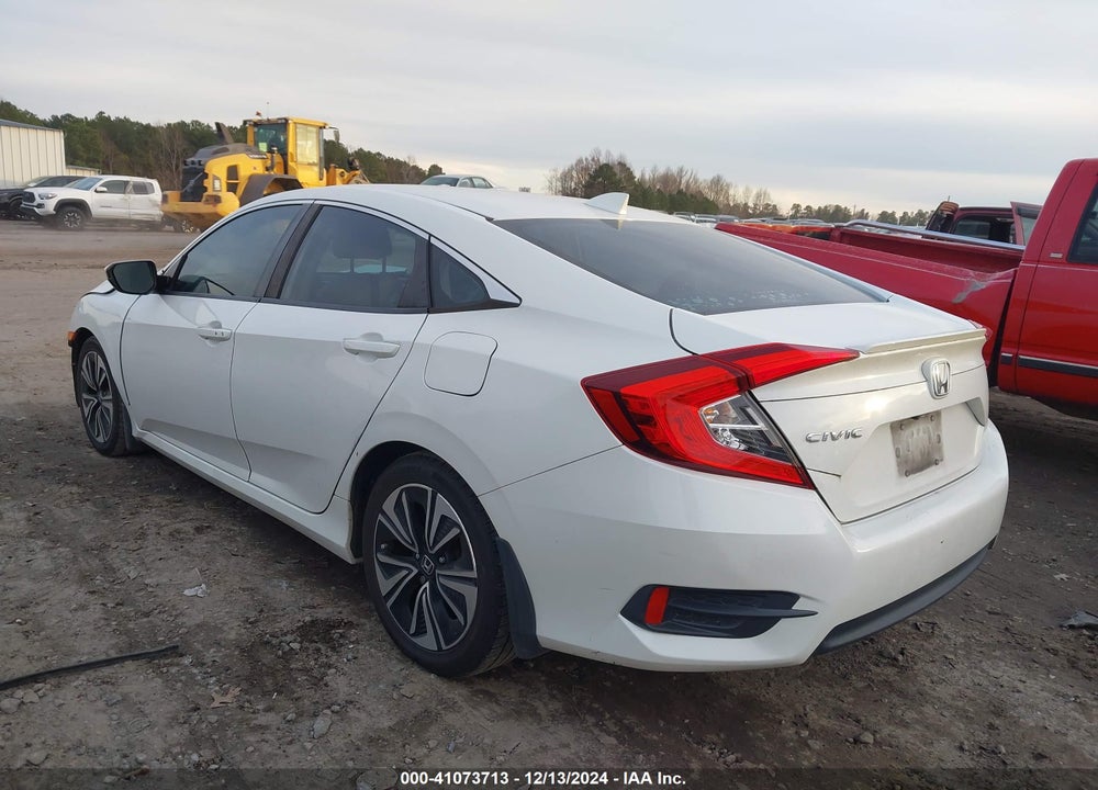 2017 HONDA CIVIC VIN: 2HGFC1F76HH633445