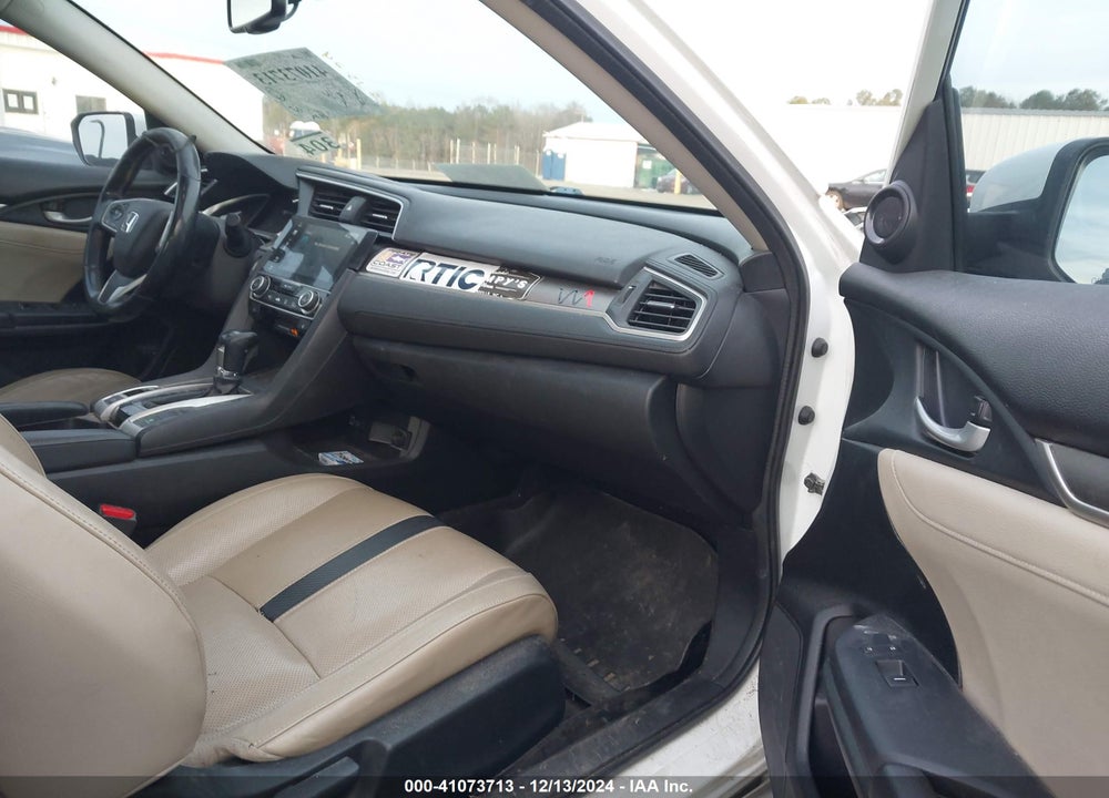 2017 HONDA CIVIC VIN: 2HGFC1F76HH633445