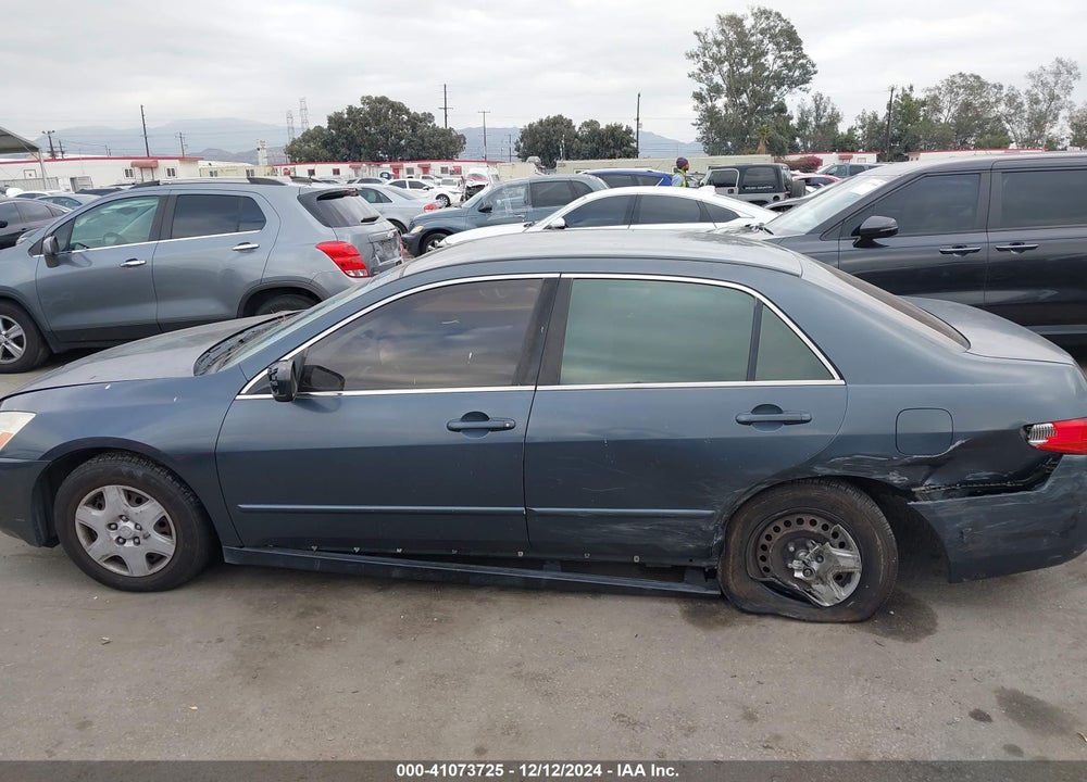 2005 HONDA ACCORD 2.4 LX VIN: JHMCM564X5C002027