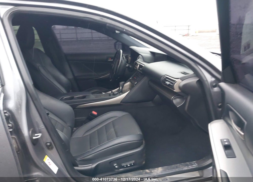 2017 LEXUS IS 300 VIN: JTHCM1D22H5015745