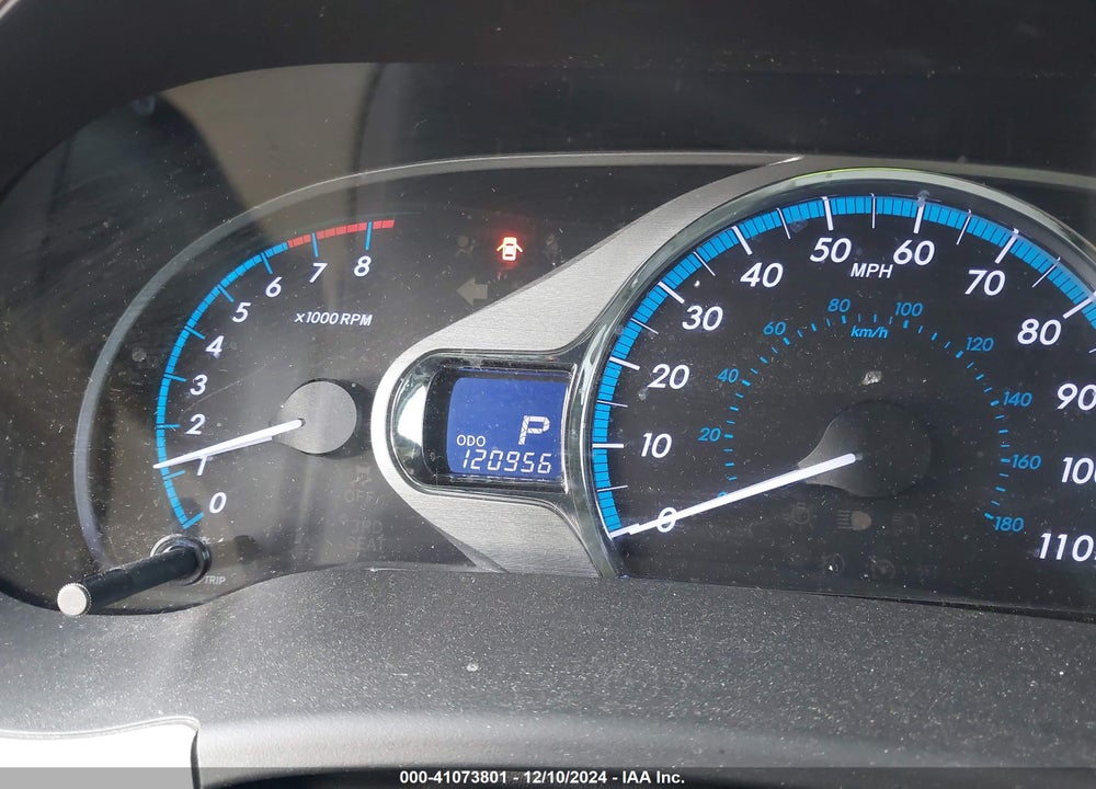 2011 TOYOTA SIENNA XLE V6 VIN: 5TDYK3DC8BS015848