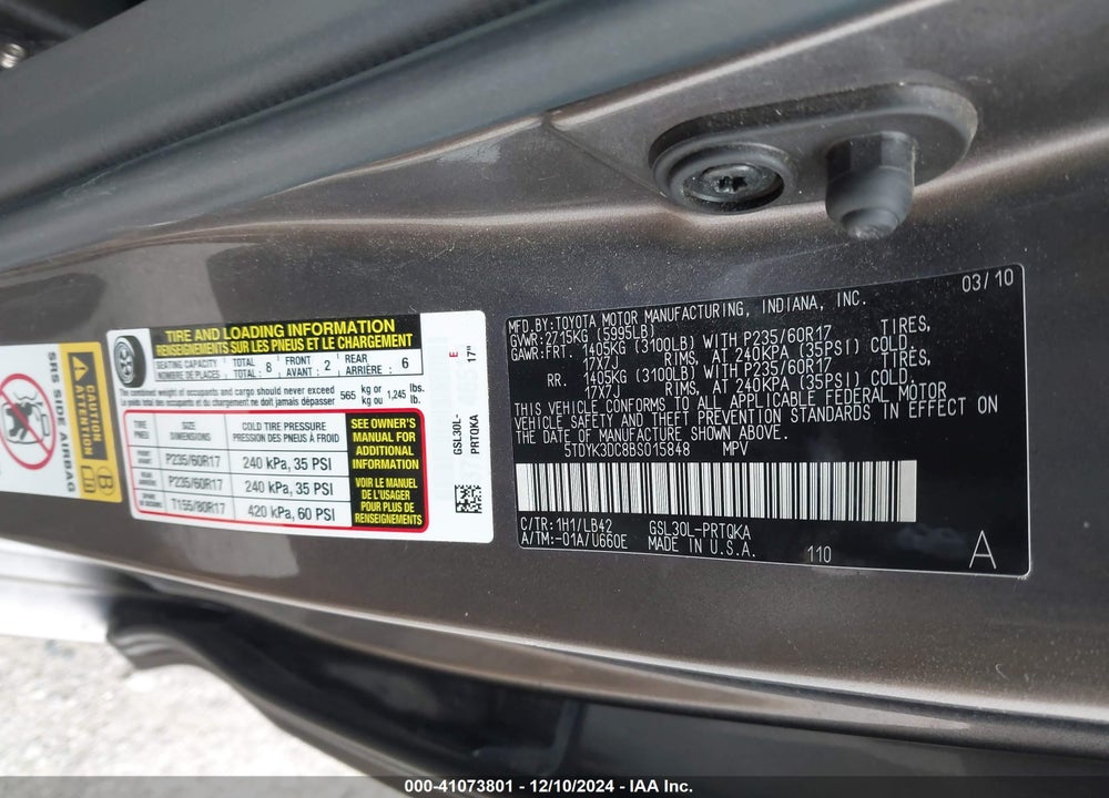 2011 TOYOTA SIENNA XLE V6 VIN: 5TDYK3DC8BS015848