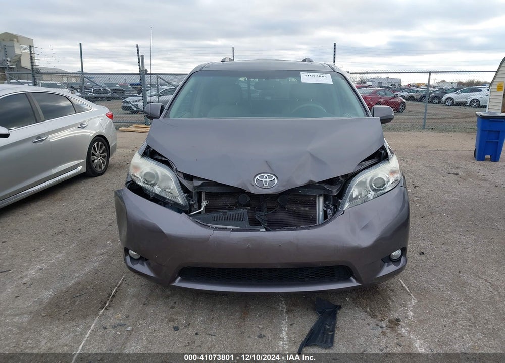 2011 TOYOTA SIENNA XLE V6 VIN: 5TDYK3DC8BS015848