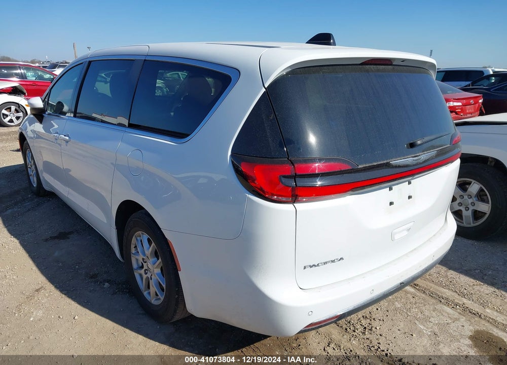 2023 CHRYSLER PACIFICA TOURING L VIN: 2C4RC1BG3PR578396