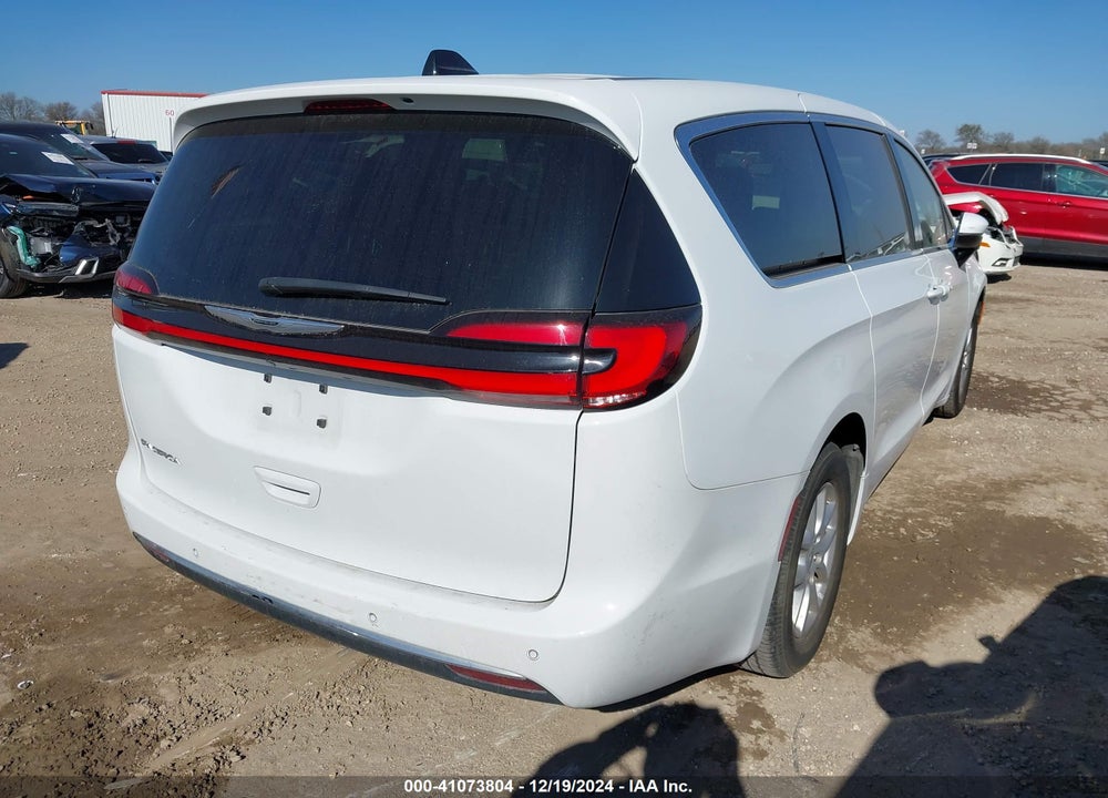 2023 CHRYSLER PACIFICA TOURING L VIN: 2C4RC1BG3PR578396