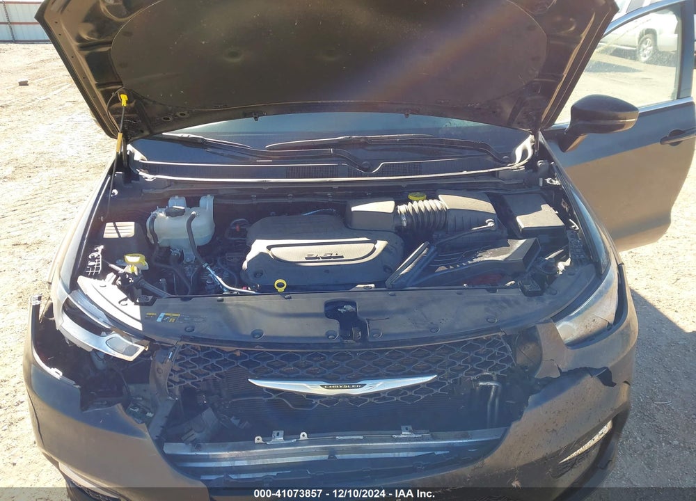 2024 CHRYSLER PACIFICA TOURING L VIN: 2C4RC1BG8RR155011