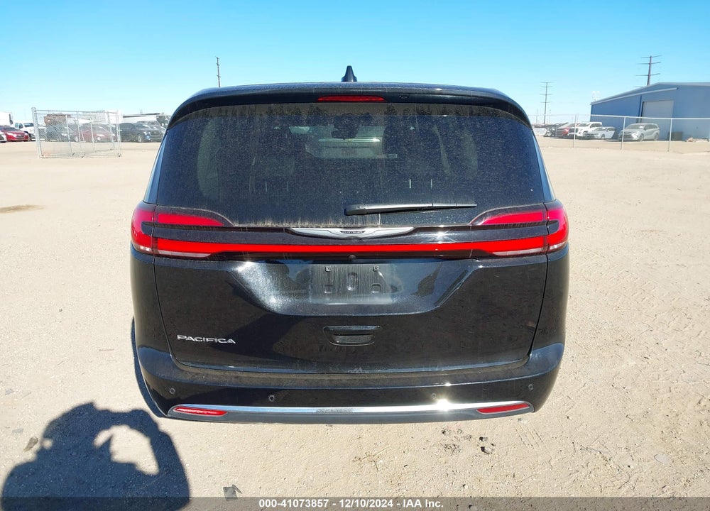 2024 CHRYSLER PACIFICA TOURING L VIN: 2C4RC1BG8RR155011
