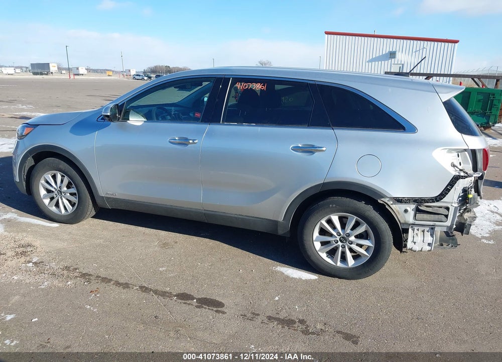 2019 KIA SORENTO 3.3L LX VIN: 5XYPGDA56KG483406