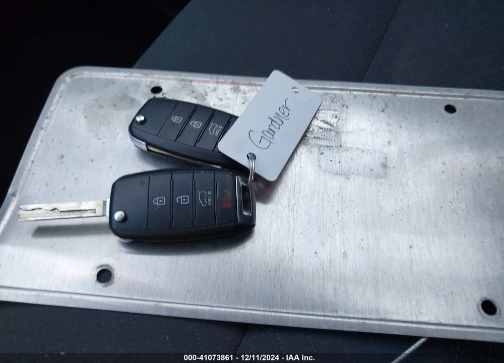 2019 KIA SORENTO 3.3L LX VIN: 5XYPGDA56KG483406