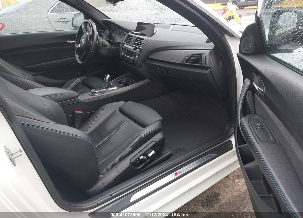 2017 BMW M2 VIN: WBS1H9C54HV887117