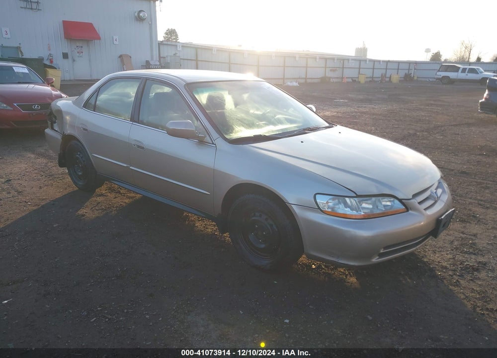2001 HONDA ACCORD 2.3 LX VIN: JHMCG56481C015814