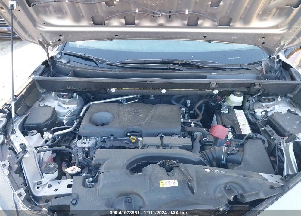 2019 TOYOTA RAV4 XLE VIN: JTMW1RFV9KD016966