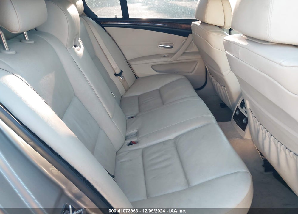 2008 BMW 550I VIN: WBANW535X8CT51286