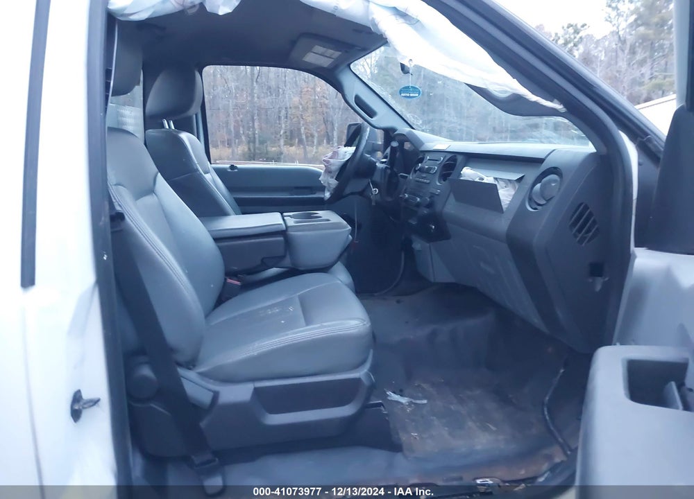 2014 FORD F-550 CHASSIS XL VIN: 1FDUF5GY5EEA18055