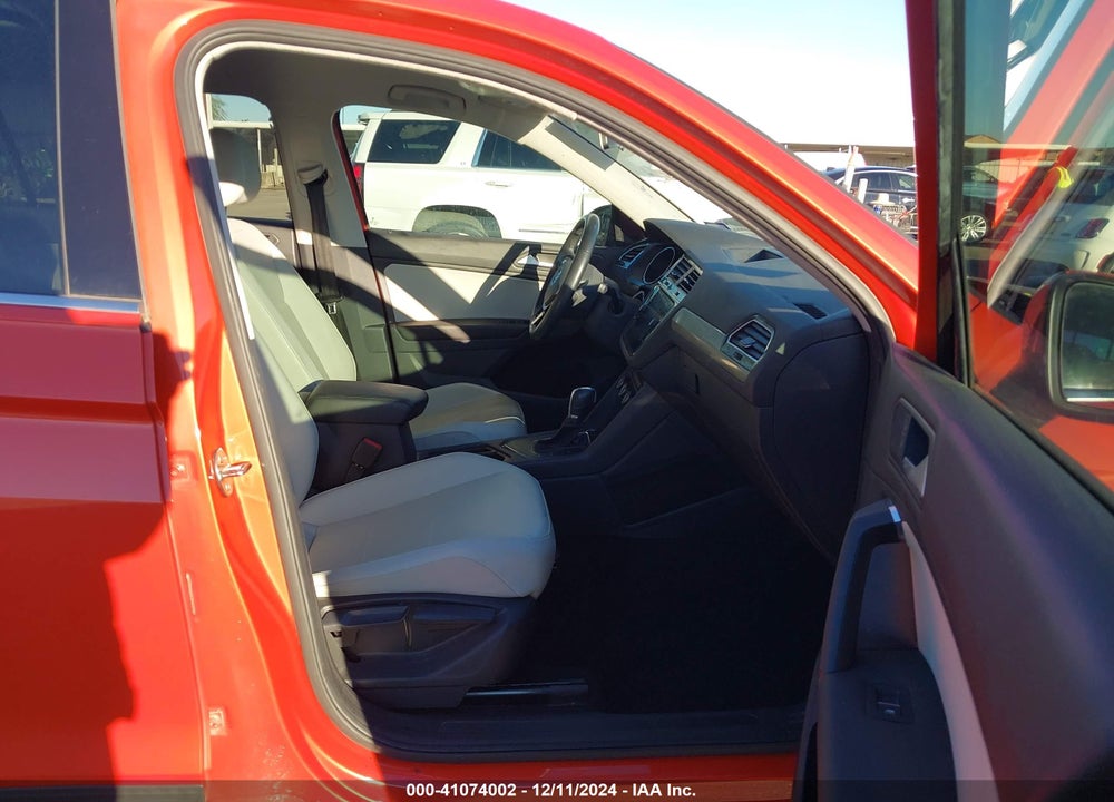 2019 VOLKSWAGEN TIGUAN 2.0T SE/2.0T SEL/2.0T SEL R-LINE/2.0T SEL R-LINE BLACK VIN: 3VV3B7AX6KM006463