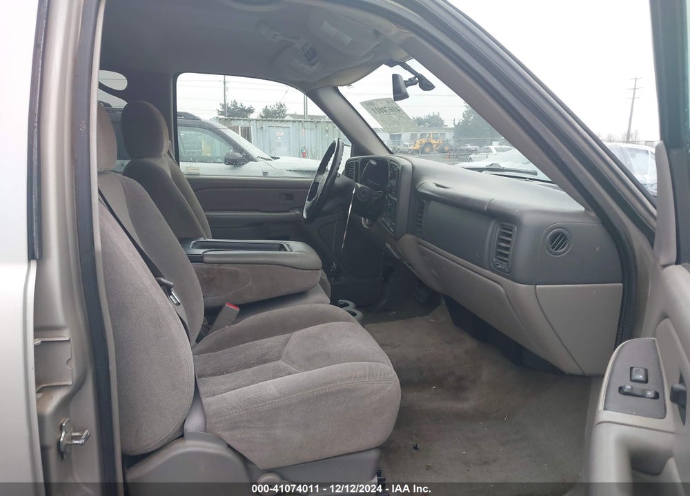 2006 CHEVROLET TAHOE LS VIN: 1GNEC13T36R116958