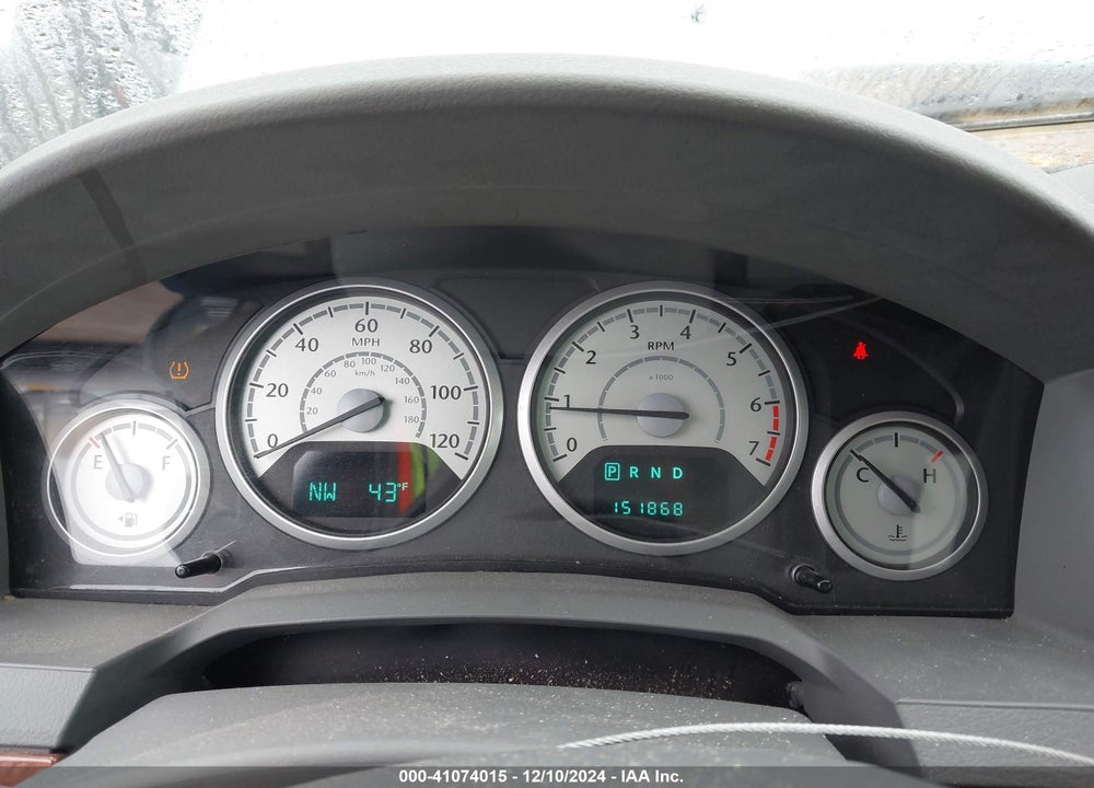2008 CHRYSLER TOWN & COUNTRY LX VIN: 2A8HR44H08R150247