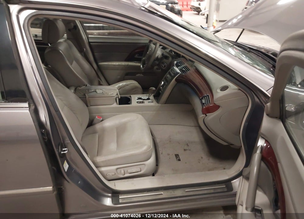 2007 ACURA RL 3.5 VIN: JH4KB165X7C000073