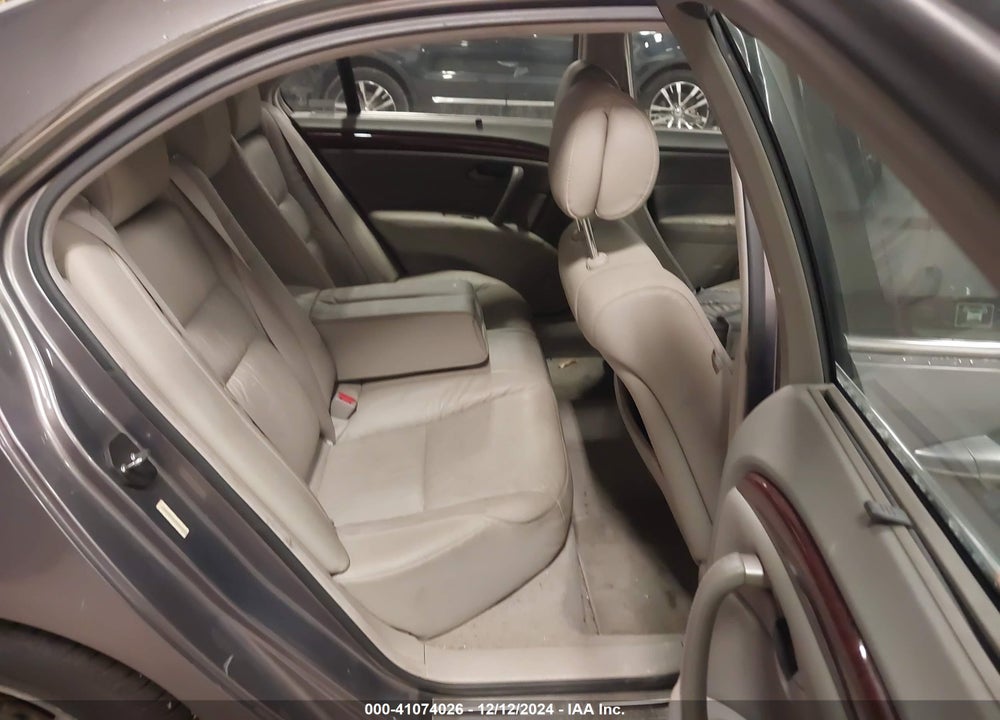 2007 ACURA RL 3.5 VIN: JH4KB165X7C000073