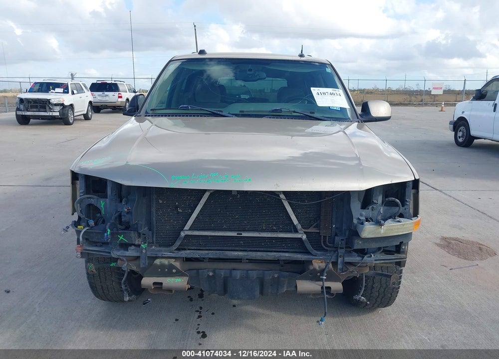 2005 GMC YUKON SLE VIN: 1GKEC13T55R191656