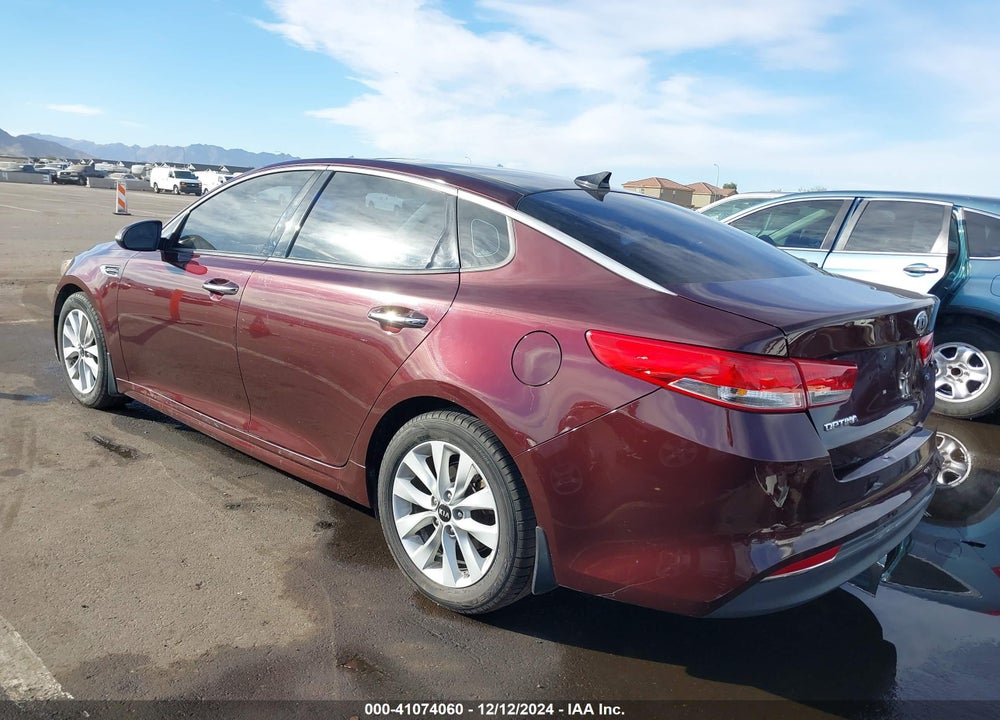 2018 KIA OPTIMA VIN: 5XXGU4L33JG218322