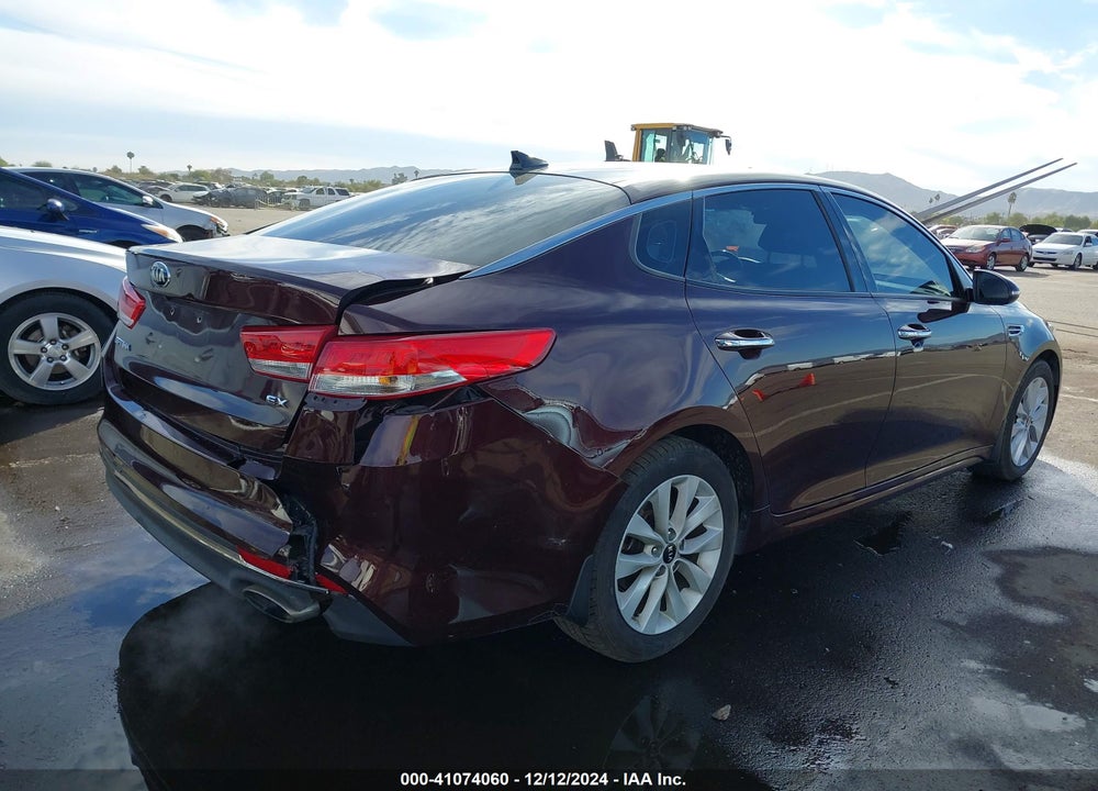 2018 KIA OPTIMA VIN: 5XXGU4L33JG218322