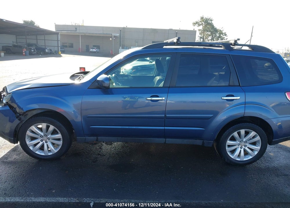 2011 SUBARU FORESTER 2.5X PREMIUM VIN: JF2SHADC7BG757162