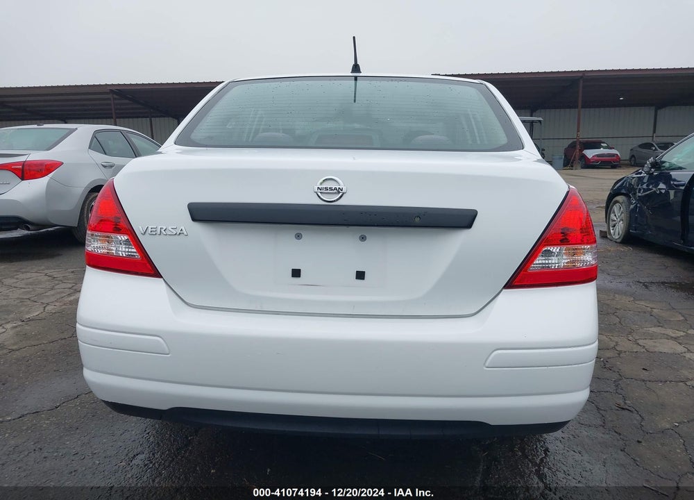 2009 NISSAN VERSA 1.6 VIN: 3N1CC11E69L464921