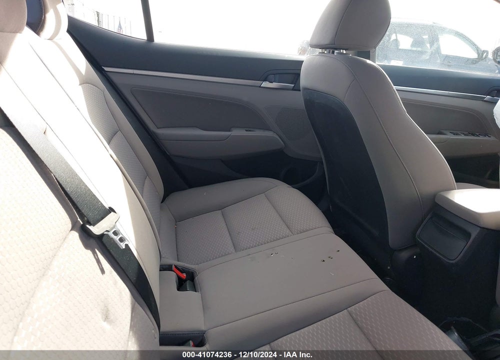 2019 HYUNDAI ELANTRA VIN: KMHD84LF5KU878287
