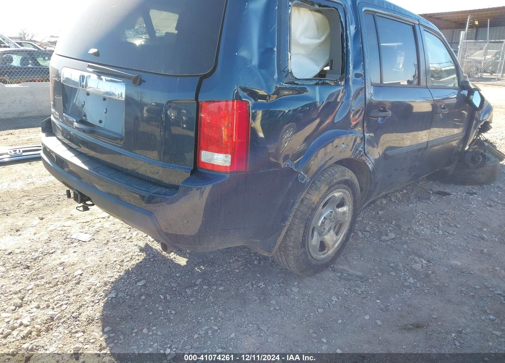2011 HONDA PILOT LX VIN: 5FNYF3H27BB046549