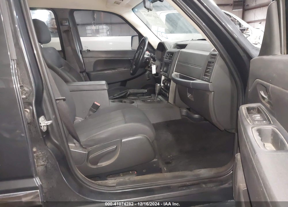 2011 JEEP LIBERTY SPORT VIN: 1J4PN2GK6BW543527