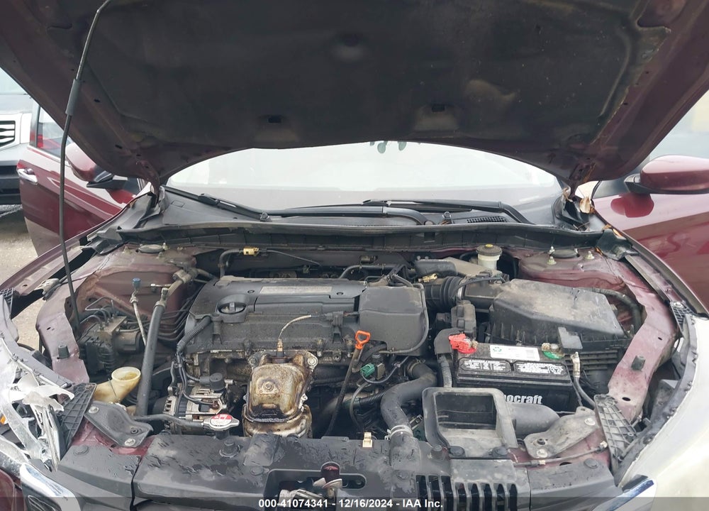 2015 HONDA ACCORD VIN: 1HGCR2F39FA093704