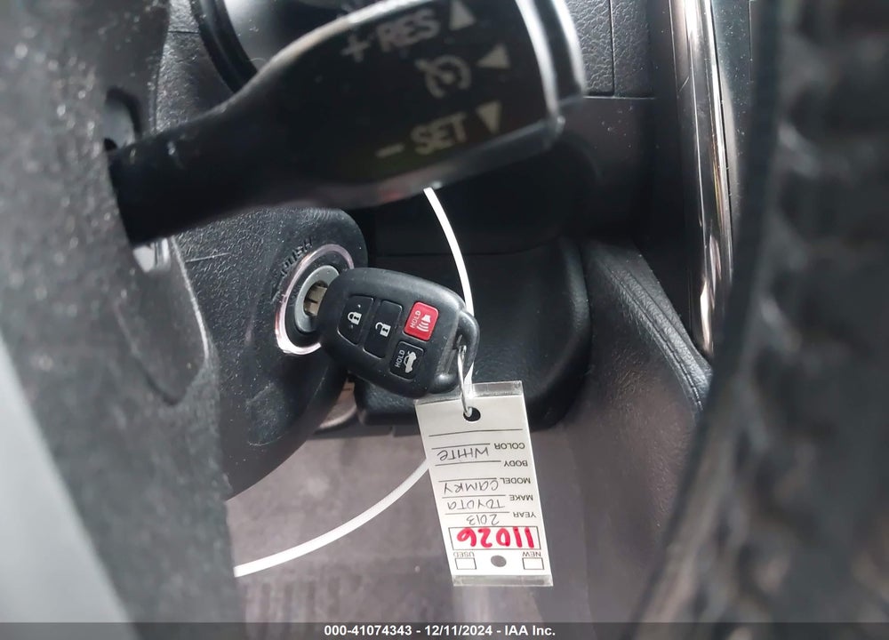 2013 TOYOTA CAMRY SE VIN: 4T1BF1FK7DU652338