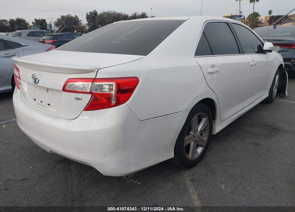 2013 TOYOTA CAMRY SE VIN: 4T1BF1FK7DU652338