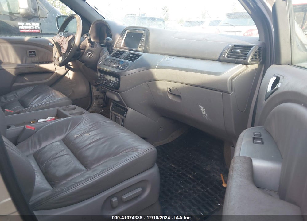 2008 HONDA ODYSSEY TOURING VIN: 5FNRL38978B073978