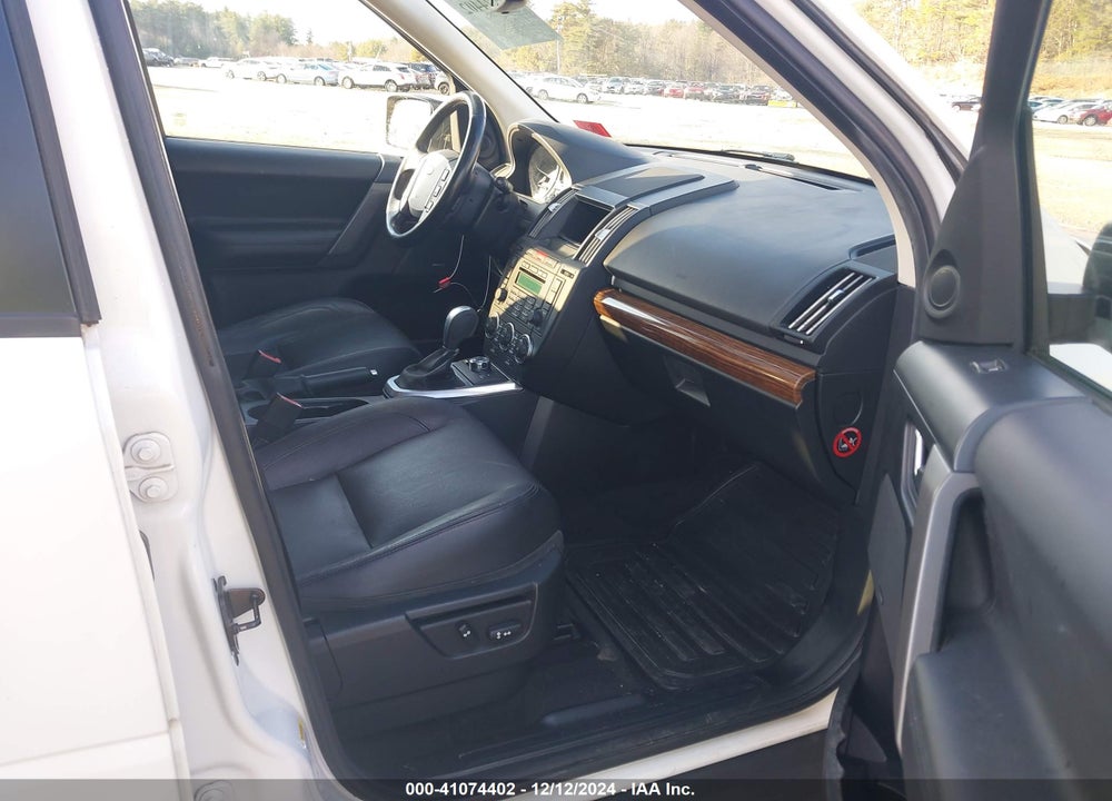 2010 LAND ROVER LR2 HSE VIN: SALFR2BN2AH195986