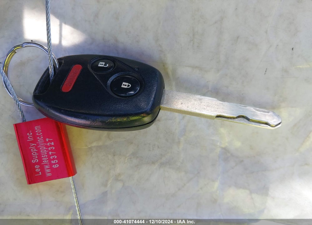 2011 HONDA FIT VIN: JHMGE8H3XBC023024