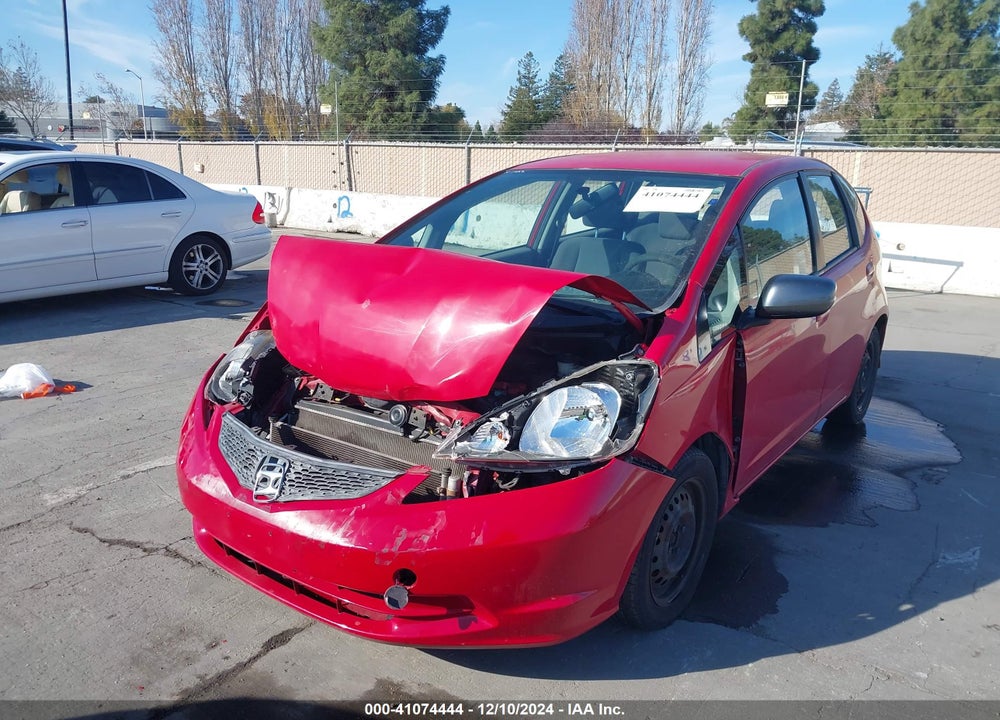 2011 HONDA FIT VIN: JHMGE8H3XBC023024