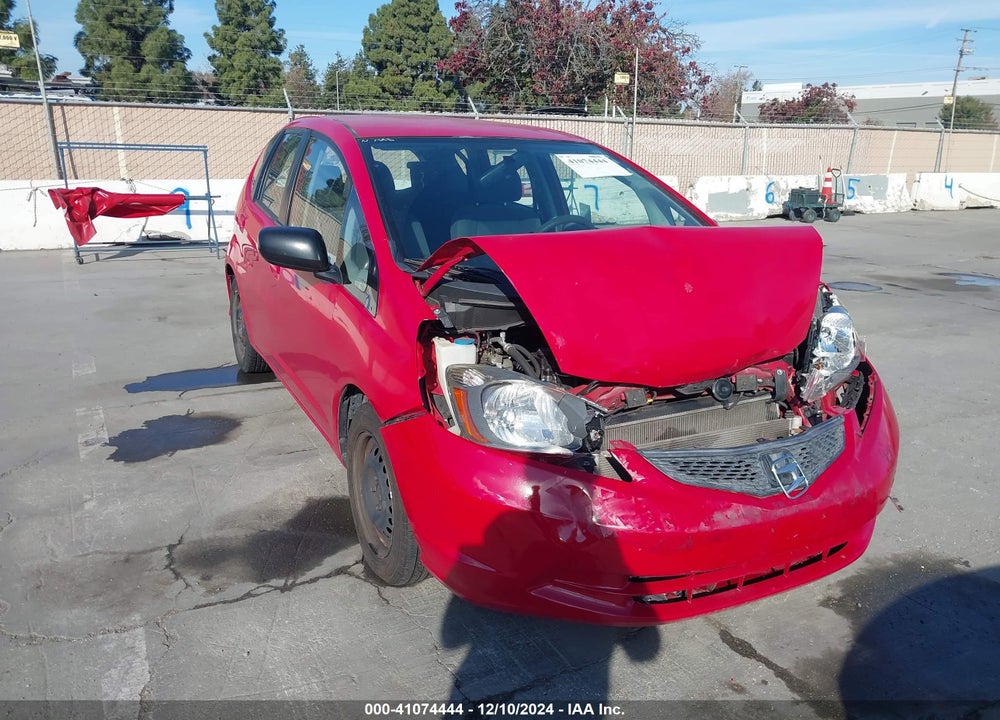 2011 HONDA FIT VIN: JHMGE8H3XBC023024