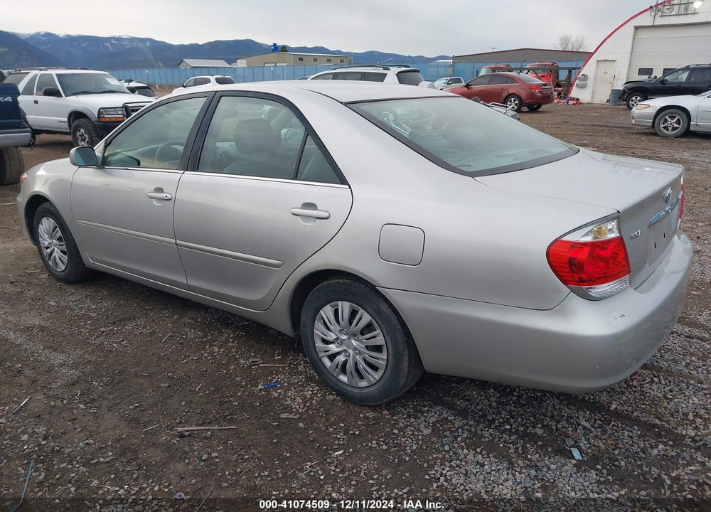 2005 TOYOTA CAMRY LE VIN: 4T1BE32K55U512553
