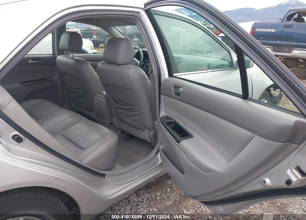 2005 TOYOTA CAMRY LE VIN: 4T1BE32K55U512553