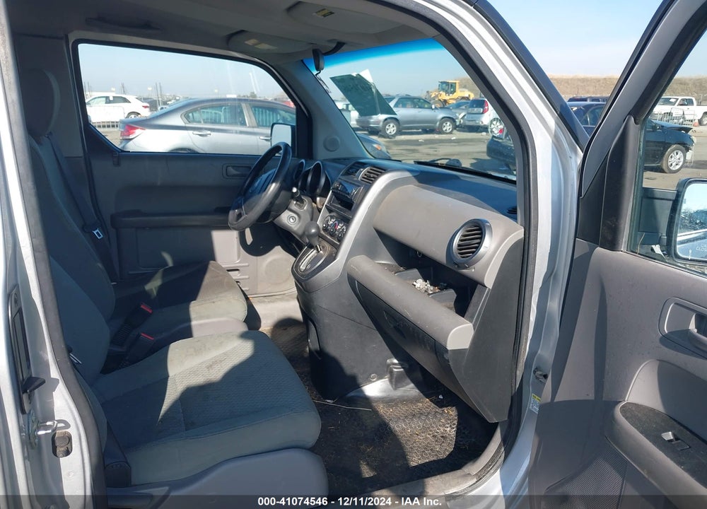 2010 HONDA ELEMENT LX VIN: 5J6YH1H32AL000995