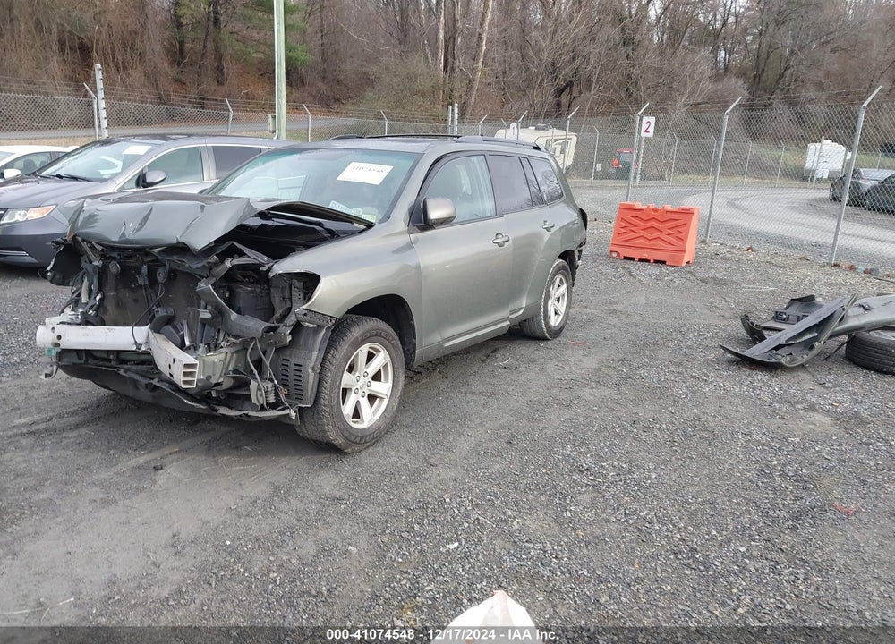 2010 TOYOTA HIGHLANDER SE V6 VIN: 5TDKK3EH2AS008196
