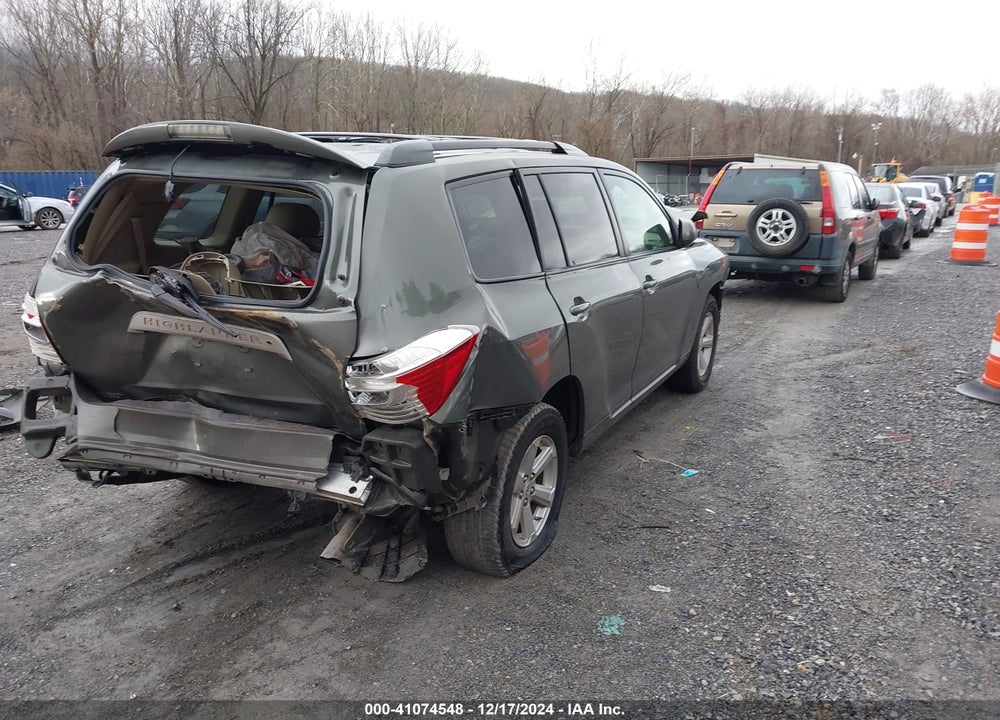 2010 TOYOTA HIGHLANDER SE V6 VIN: 5TDKK3EH2AS008196