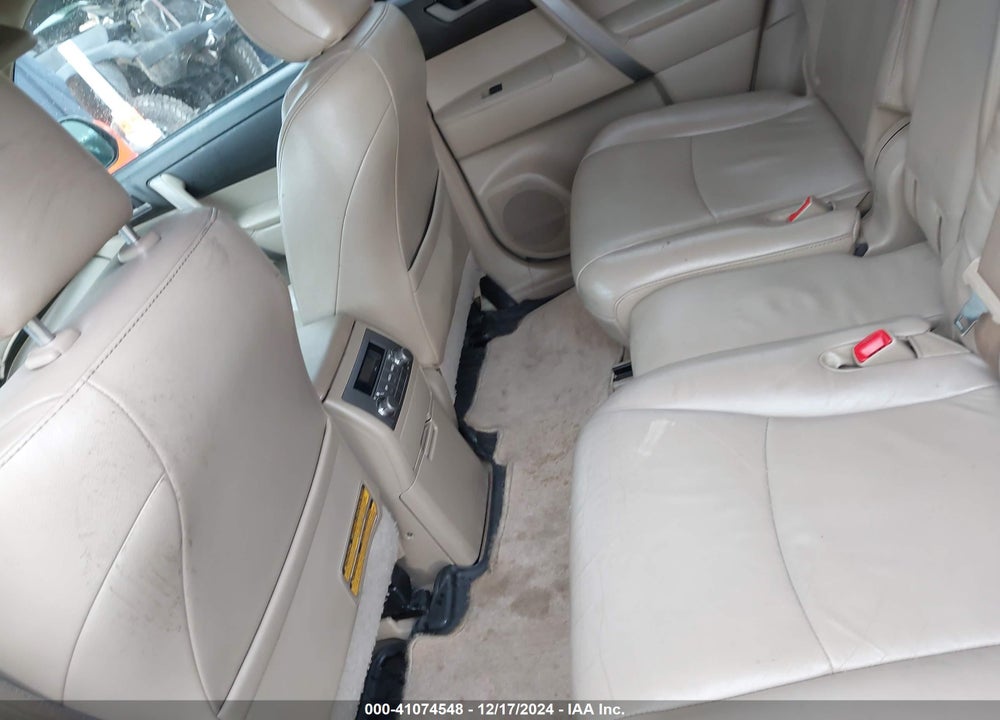 2010 TOYOTA HIGHLANDER SE V6 VIN: 5TDKK3EH2AS008196