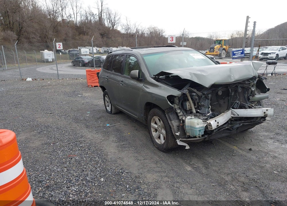 2010 TOYOTA HIGHLANDER SE V6 VIN: 5TDKK3EH2AS008196