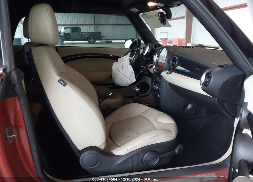2011 MINI COOPER VIN: WMWZN3C54BTZ89405