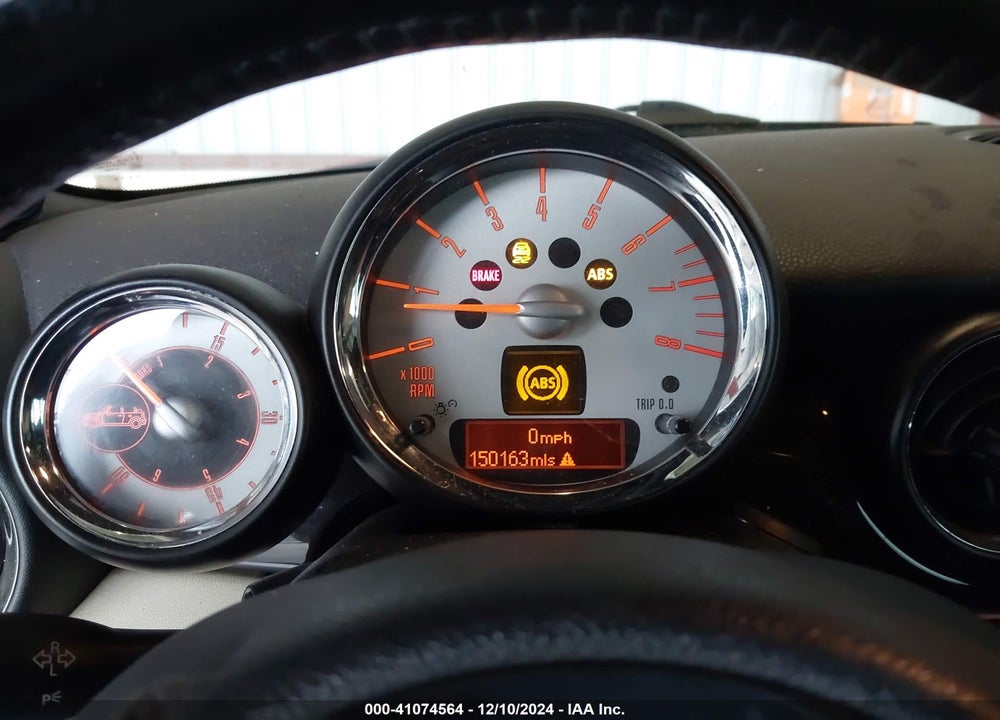 2011 MINI COOPER VIN: WMWZN3C54BTZ89405