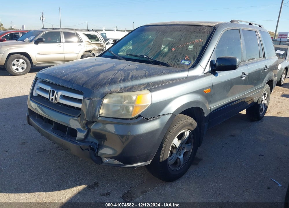2006 HONDA PILOT EX VIN: 5FNYF284X6B020612