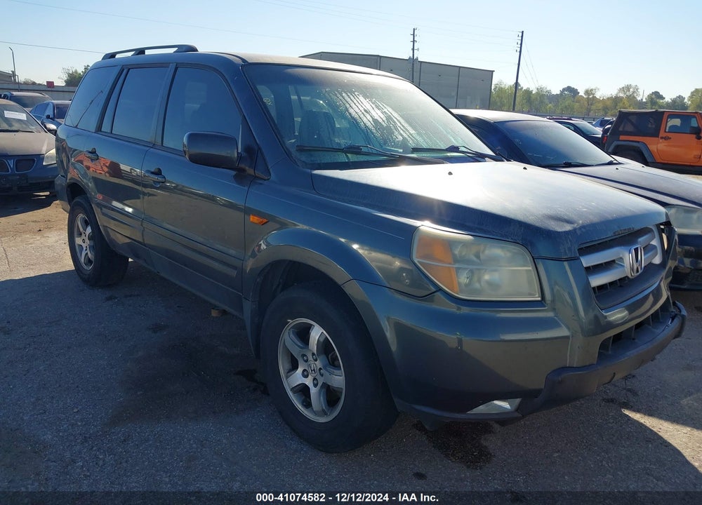 2006 HONDA PILOT EX VIN: 5FNYF284X6B020612
